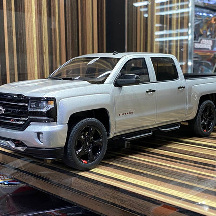 GT Spirit Chevrolet Silverado 1:18 Resin Scale Model Car Silver - premium collector scale model