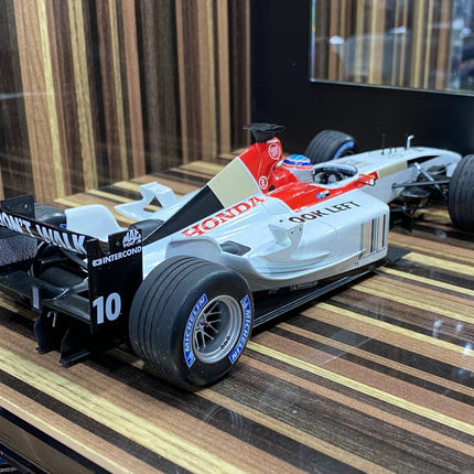 Minichamps 1/18 Honda 3000 B.A.R. Formula 1 White Diecast Model - premium collector scale model