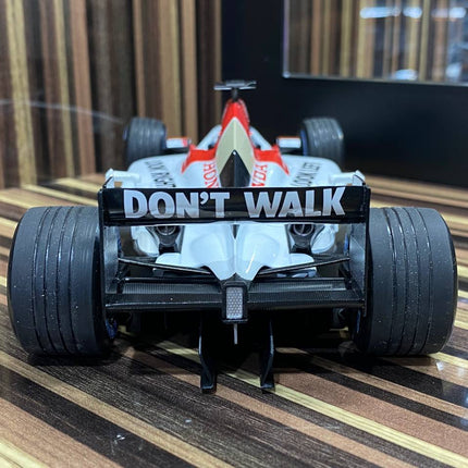 Minichamps 1/18 Honda 3000 B.A.R. Formula 1 White Diecast Model - scale model for display