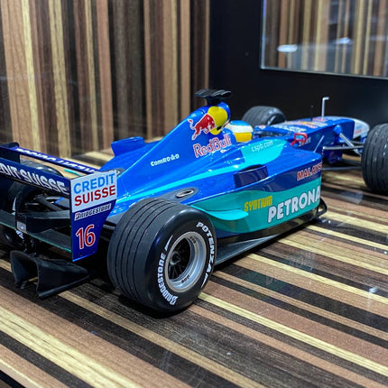 Minichamps Red Bull Sauber Petronas C20 N. Heidfeld Formula 1 1:18 Diecast Model Blue - scale model for display