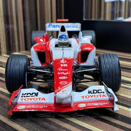 Minichamps Panasonic Toyota Racing TF104 C. Da Matta Formula 1 1:18 Diecast Model Car - showroom-quality model replica