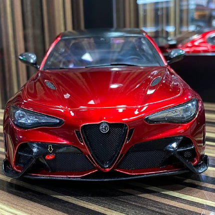 Solido Alfa Romeo Giulia GTA M 1:18 Red Diecast Model Car - studio product photo of the scale model
