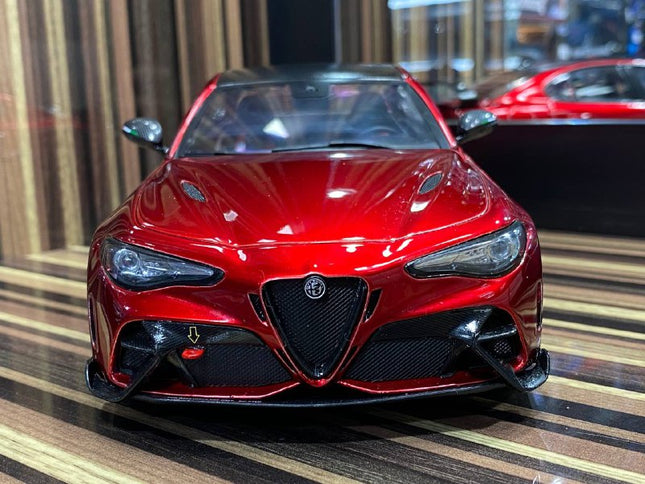 Solido Alfa Romeo Giulia GTA M 1:18 Red Diecast Model Car - studio product photo of the scale model