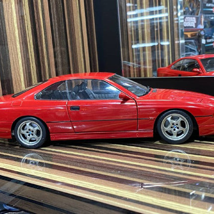 Solido 1:18 Diecast BMW 850 CSI E31 Red Model Car - fine detailed model replica
