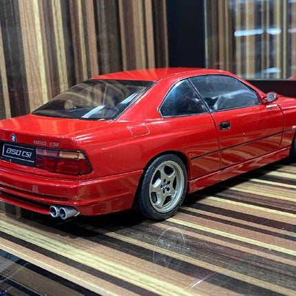 Solido 1:18 Diecast BMW 850 CSI E31 Red Model Car - scale model for display