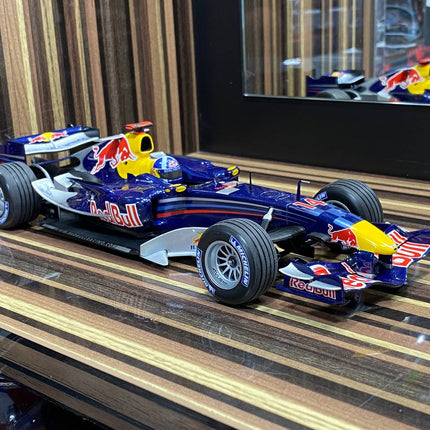 Minichamps 1/18 Red Bull Racing RB2 D. Coulthard 2006 Formula 1 Blue Diecast Model Car - showroom-quality model replica