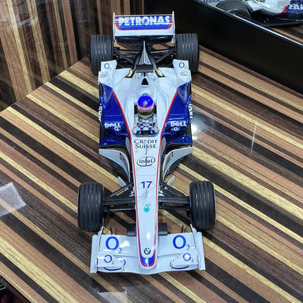 Minichamps 1/18 BMW Sauber F1.06 J. Villeneuve 2006 White Diecast Model - fine detailed model replica