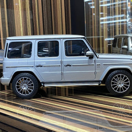 Minichamps 1/18 Mercedes-Benz G-Class 2018 Silver Diecast Model Car - collectible scale model car