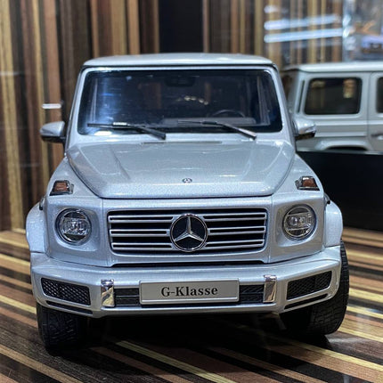 Minichamps 1/18 Mercedes-Benz G-Class 2018 Silver Diecast Model Car - premium collector scale model