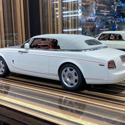 Kyosho Rolls-Royce Phantom Drophead Coupe White 1:18 Diecast Model Car - collector edition scale model