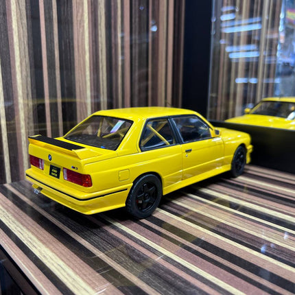 Solido BMW M3 E30 1:18 Diecast Model Car Yellow - collector edition scale model