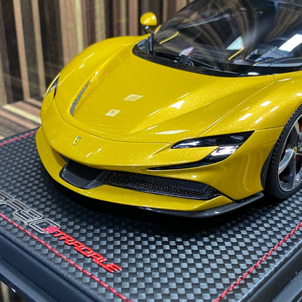 MR 1:18 Ferrari SF90 Stradale Giallo Montecarlo Resin Model - detailed model car replica