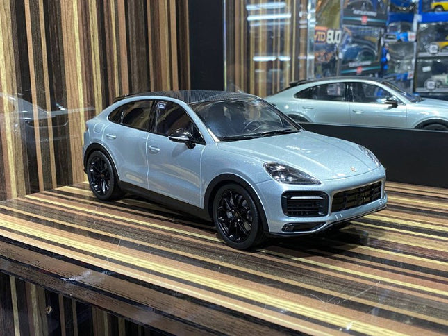 Minichamps Porsche Cayenne 1:18 Silver Diecast Model Car - detailed collector display model