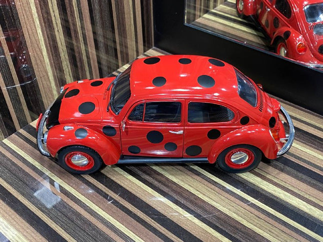 1/18 Diecast Volkswagen Beetle Kafer 1303 "Marienkafer" Red Solido Model Car - studio product photo of the scale model