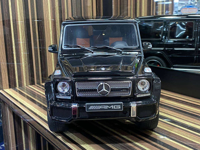 GT Spirit 1/12 Mercedes-Benz G-65 Black Resin Diecast Model Car - studio product photo of the scale model