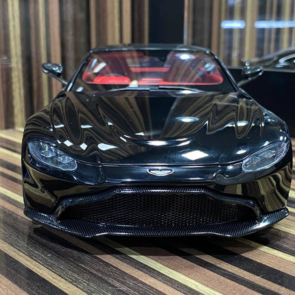 AutoArt Aston Martin Vantage 2019 Jet Black 1:18 Diecast Model Car - studio product photo of the scale model