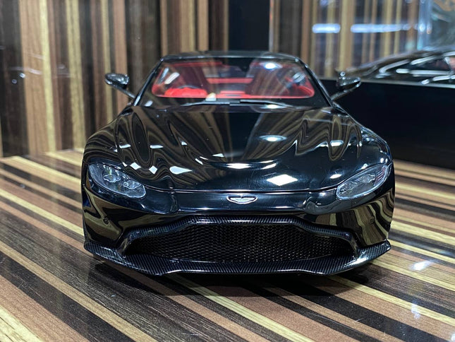 AutoArt Aston Martin Vantage 2019 Jet Black 1:18 Diecast Model Car - studio product photo of the scale model