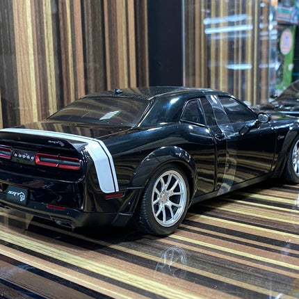 Solido Dodge Challenger SRT Widebody 2023 1:18 Diecast Model Car Black - premium collector scale model