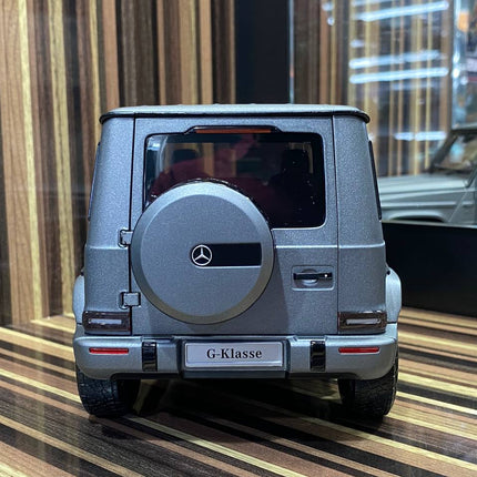 Minichamps 1:18 Mercedes Benz G63 Dealer Edition Diecast Model Matt Grey - collector edition scale model