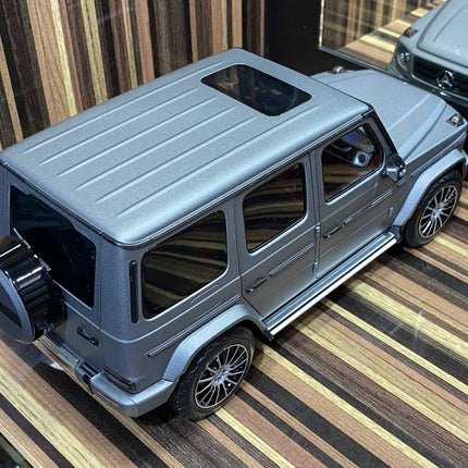 Minichamps 1:18 Mercedes Benz G63 Dealer Edition Diecast Model Matt Grey - collectible scale model car