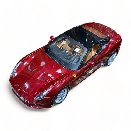 Bburago Ferrari California T Red "Signature Series" 1/18 Diecast Model Car - scale model for display