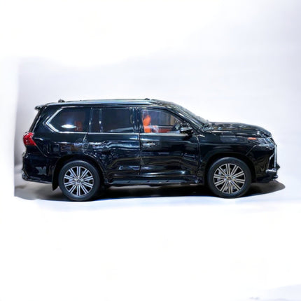 LCD Model Lexus LX 570 2020 Black Orange Interior 1:18 Diecast Model Car - collectible scale model car