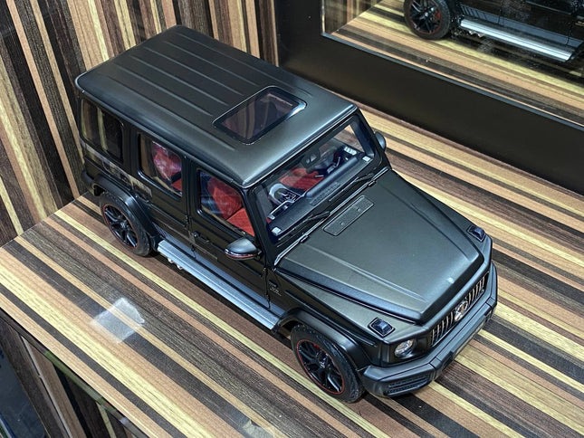 Mini Champs 1/18 Mercedes-Benz AMG G63 2018 Black Diecast Model - studio product photo of the scale model