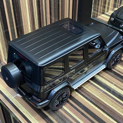 Mini Champs 1/18 Mercedes-Benz AMG G63 2018 Black Diecast Model - scale model for display