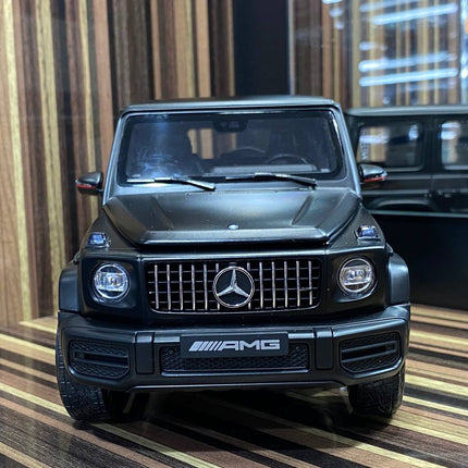 Mini Champs 1/18 Mercedes-Benz AMG G63 2018 Black Diecast Model - showroom-quality model replica