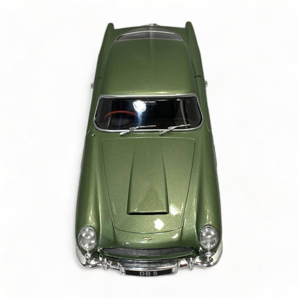Solido 1/18 Aston Martin DB5 Diecast Model Car Green - fine detailed model replica