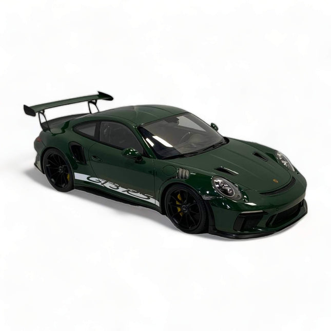 Make Up Porsche 911 GT3 RS 1/18 Limited Edition Diecast Model 5 of 30 - studio product photo of the scale model