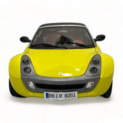 Bburago Smart Roadster Coupe 1/18 Diecast Model Car Yellow - collector edition scale model
