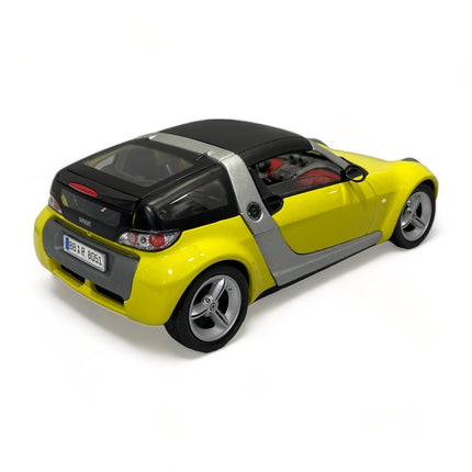 Bburago Smart Roadster Coupe 1/18 Diecast Model Car Yellow - fine detailed model replica