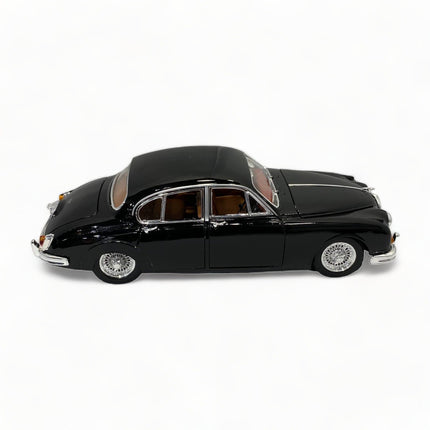 1/18 Diecast Bongo Jaguar Mark II BLACK 1959 Scale Model Car - fine detailed model replica