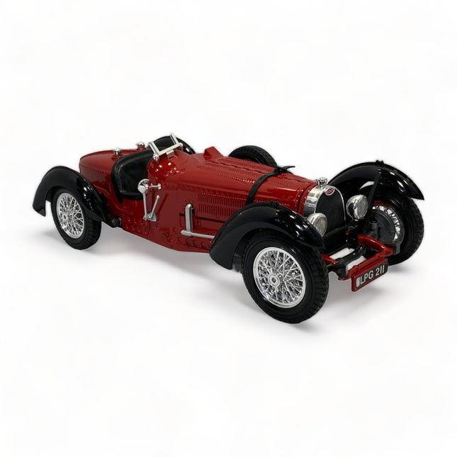 Bongo Bugatti Type 59 1934 1:18 Red Diecast Model Car - studio product photo of the scale model