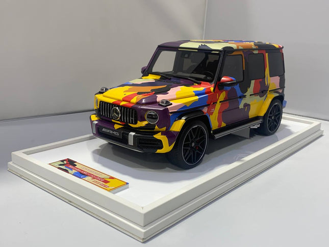 Motor Helix Mercedes-Benz AMG G63 2021 1/18 Camouflage Resin Model - studio product photo of the scale model