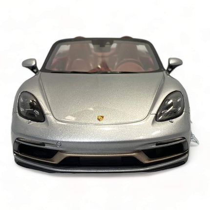 Minichamps Porsche Boxster 25 Jahre Silver 1:18 Diecast Model Car - fine detailed model replica