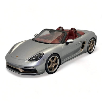Minichamps Porsche Boxster 25 Jahre Silver 1:18 Diecast Model Car - detailed collector display model