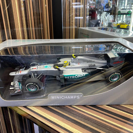 Minichamps Mercedes Benz AMG Petronas F1 W03 #8 N. Rosberg 2012 1:18 Diecast Silver - fine detailed model replica