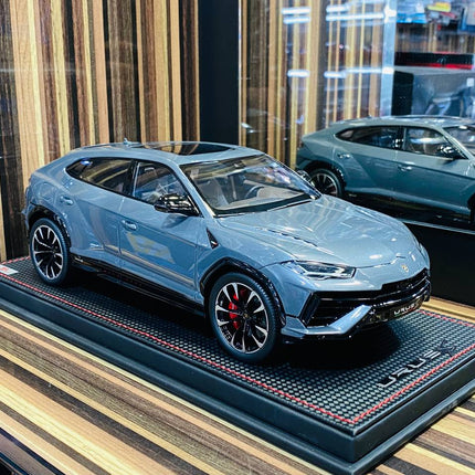 MR Collection Models Lamborghini URUS S 1/18 Resin Model Grigio Telesto - detailed collector display model