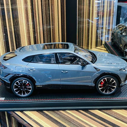 MR Collection Models Lamborghini URUS S 1/18 Resin Model Grigio Telesto - collectible scale model car