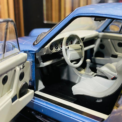 Solido Porsche 964 Turbo 1990 1/18 Diecast Model Car Horizon Blue - collector edition scale model
