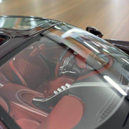 MR Collection Bugatti Chiron Sky View 1:18 Resin Model Red Carbon/Black - scale model collectible piece