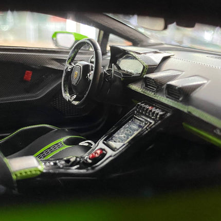 MR Collection 1:18 Lamborghini Huracan Tecnica Green Resin Model - hand-finished display model