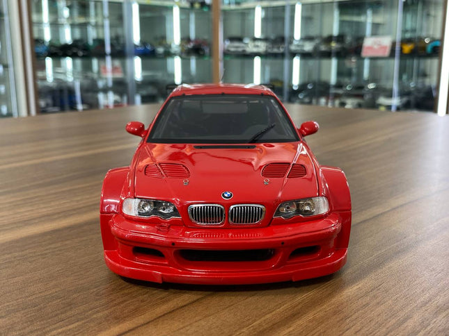 Minichamps BMW M3 GTR 2001 1:18 Red Diecast Model Car - studio product photo of the scale model