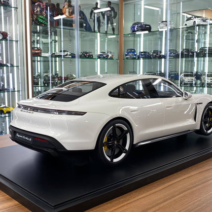 1/8 Resin MINICHAMPS Porsche Taycan Turbo S 2020 Pearl White - fine detailed model replica