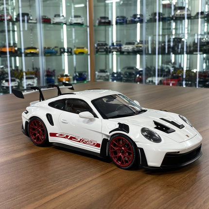 Minichamps Porsche 911 (992) GT3 RS 2022 Weissach Paket 1:18 Diecast Model Car White Red Wheels - detailed collector display 
