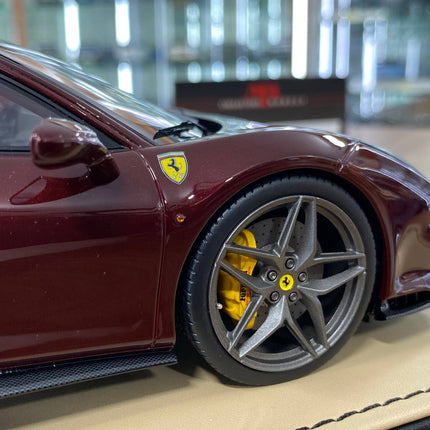 MR Collection 1:18 Ferrari 488 Pista Rubino Micalizzato Resin Model - scale model collectible piece
