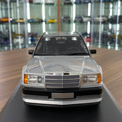 Minichamps 1:18 Mercedes-Benz 190E 2.5-16 EVO I 1989 Silver - studio product photo of the scale model