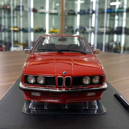 Solido 1/18 BMW 635 CSI (E24) 1984 Diecast Model Car Red - studio product photo of the scale model